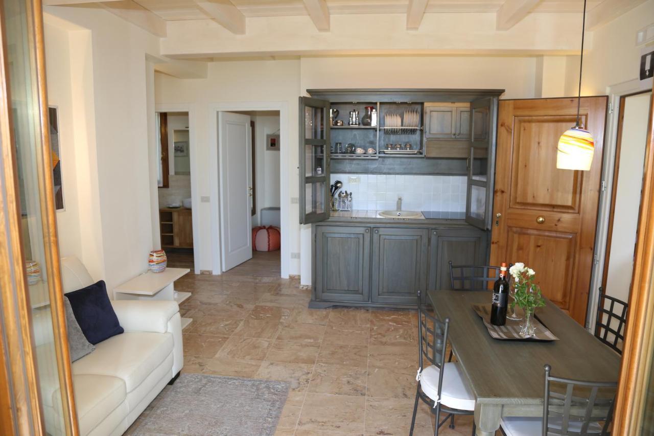Casa Vacanze Squarcialupi Кастелина ин Кианти Екстериор снимка