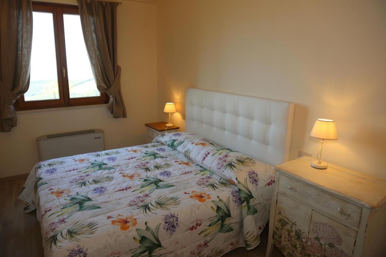 Casa Vacanze Squarcialupi Кастелина ин Кианти Екстериор снимка