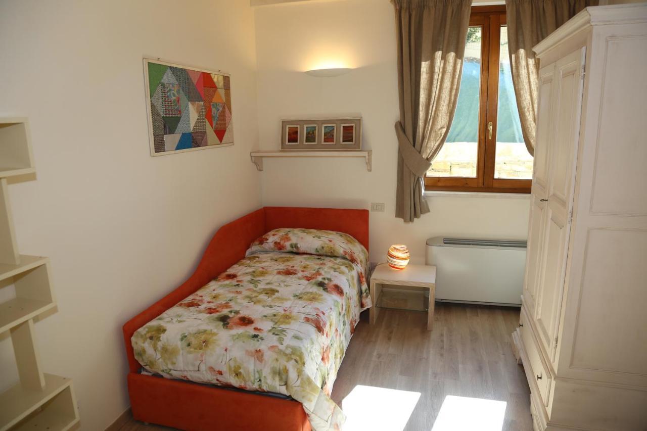 Casa Vacanze Squarcialupi Кастелина ин Кианти Екстериор снимка