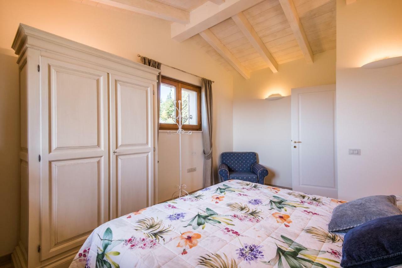 Casa Vacanze Squarcialupi Кастелина ин Кианти Екстериор снимка
