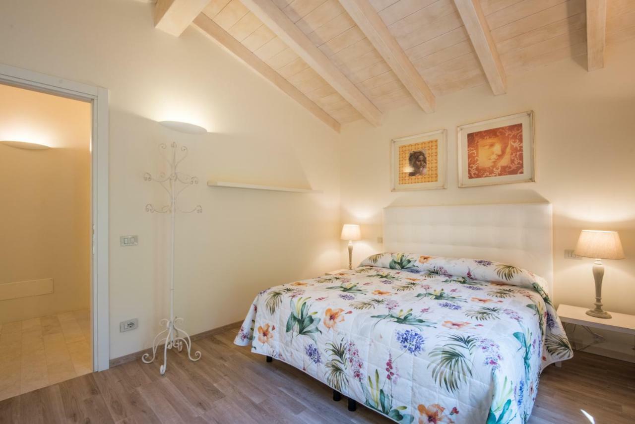Casa Vacanze Squarcialupi Кастелина ин Кианти Екстериор снимка