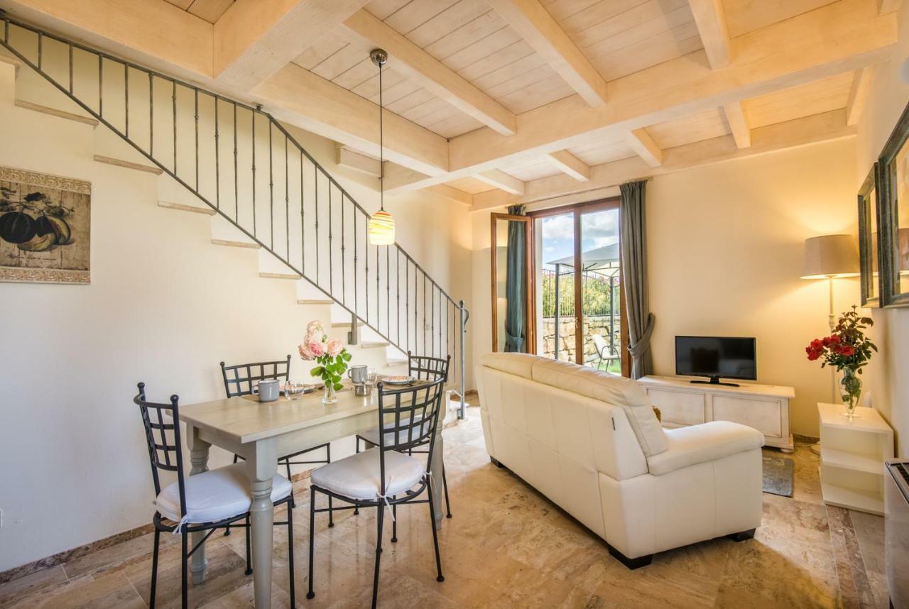 Casa Vacanze Squarcialupi Кастелина ин Кианти Екстериор снимка