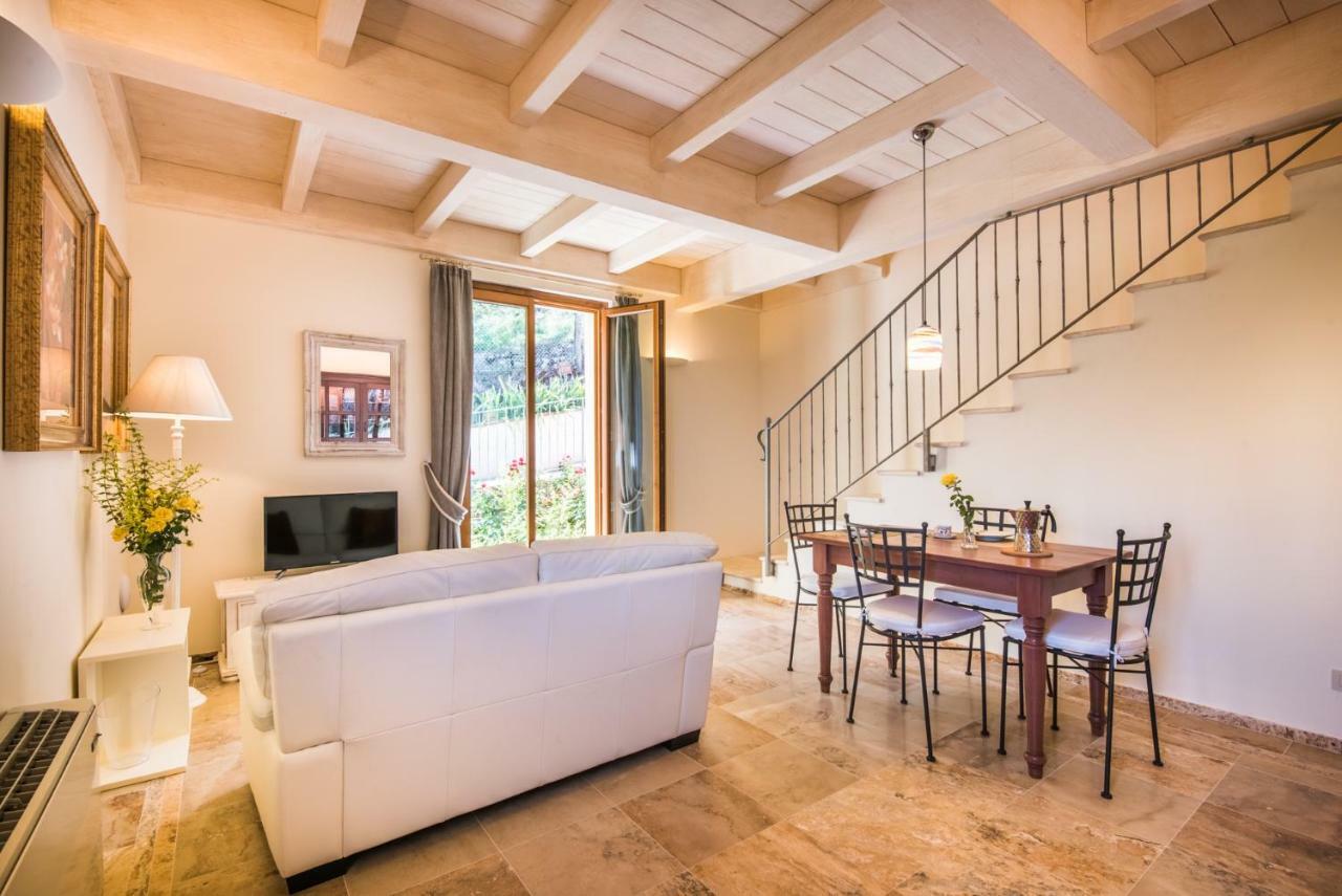 Casa Vacanze Squarcialupi Кастелина ин Кианти Екстериор снимка