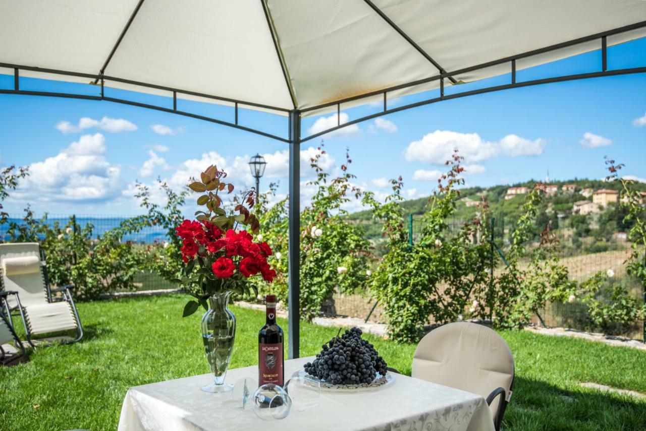 Casa Vacanze Squarcialupi Кастелина ин Кианти Екстериор снимка