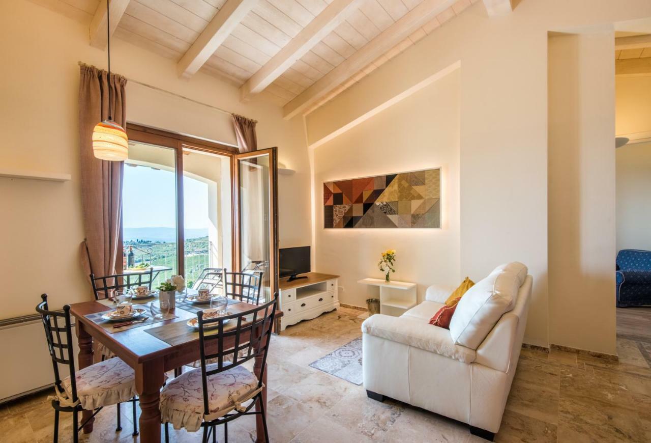 Casa Vacanze Squarcialupi Кастелина ин Кианти Екстериор снимка